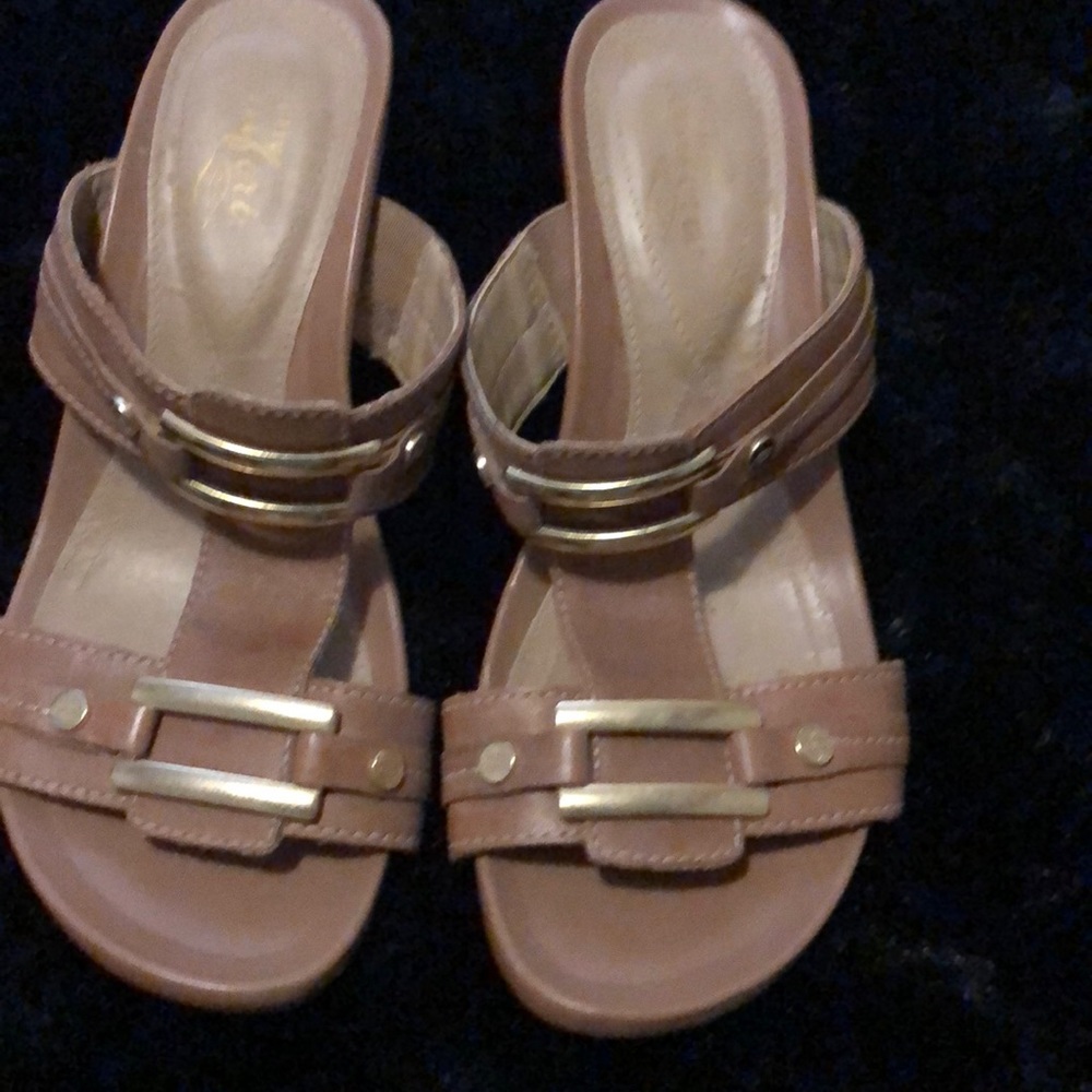 Wedged shoe sandals